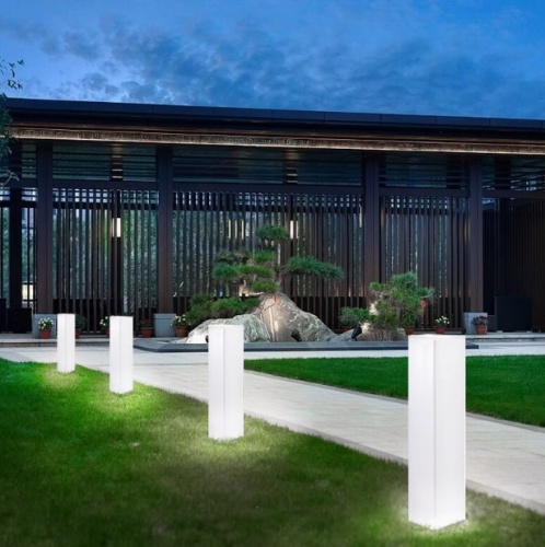 Светильник Колонна 30х190 питание от АКБ, RGB